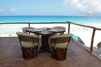 Bsea Cancun Plaza Hotel