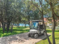 Luxury Beachfront Villa Porto Bus - 停車場