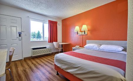 Motel 6-Fresno, CA - Blackstone South - Housity