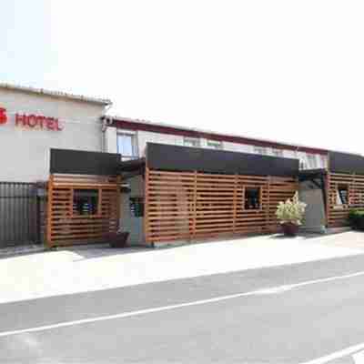 Ibis Aurillac Hotel Exterior