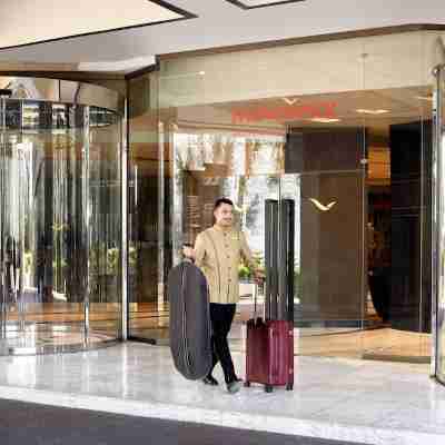 Mövenpick Hotel Karachi Hotel Exterior