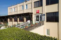 Ibis Lyon Sud Saint-Rambert-d'Albon فنادق في Saint Rambert d'Albon