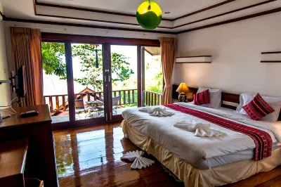 Zama Resort Koh Phangan Hotels near Secret Beach