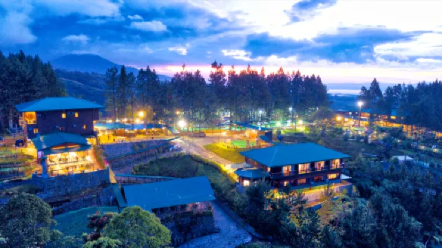 ダヒラヤン フォレスト パーク リゾート