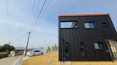 Namhae Kkontigo Pension 2 Hotels near Imjinseong Fortress