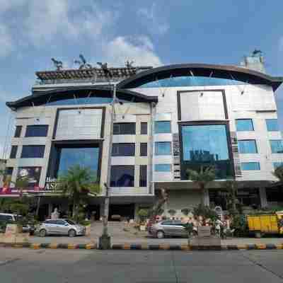 The Nagpur Ashok Hotel Exterior