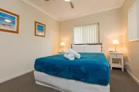 Beaches on Wave Street Hotel a Mudgeeraba