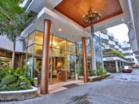 Crown Regency Residences - Cebu Hotels in Cebu City