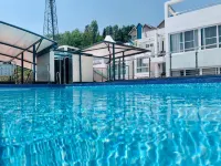 Grand Signature Hotel & Spa Hotels in Yercaud