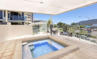 Piermonde Apartments Cairns