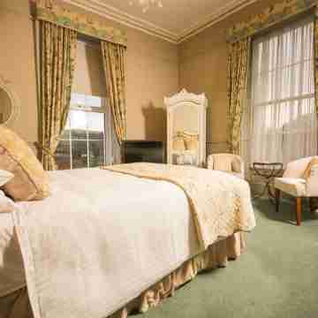 The Manor Hotel Rooms