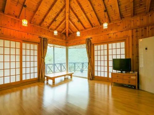 Yangsan (Baenaegol) Solmaru Pension - เพนชั่น