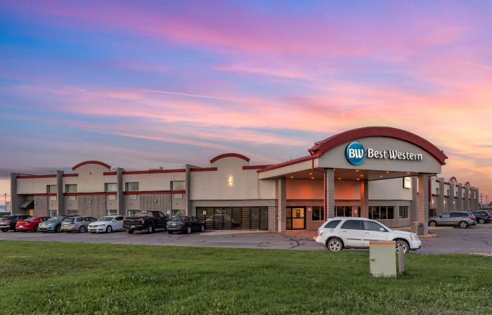 Best Western Marquis Inn  Suites