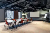 Radisson Red Vienna Отели в г. Вена