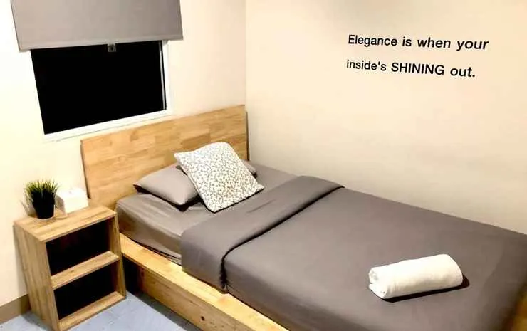 ห้องเตียงเดี่ยวมีห้องน้ำที่ใช้ร่วมกัน
