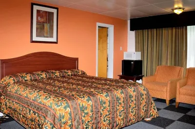 The Cardinal Inn Hotels near Warehouse Art Gallery