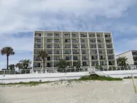 Days Inn by Wyndham Daytona Oceanfront - parking
