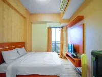 RedLiving Apartemen Tamansari Panoramic - Rasya Room