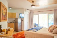 Tropical Casa Laguna