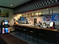 Ramada by Wyndham Wytheville - Bares