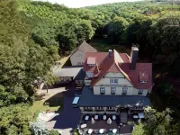 Hotel Garni am Schlosspark Hotels near Wernigeroede