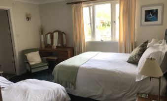 Fairways Lodge B&B