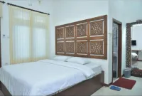 Hotel Family Nur Hotels in Sumenep