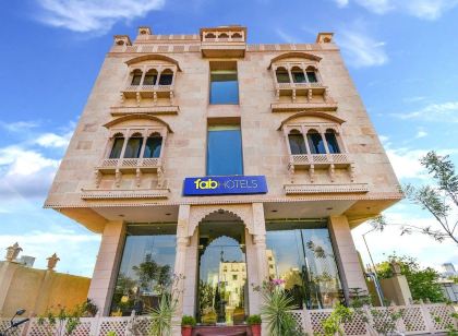 OYO 10453 Hotel Paradise