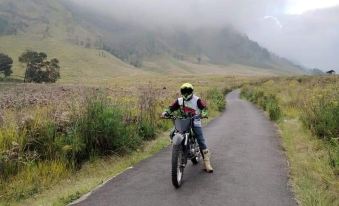 Hotel Lereng Bromo
