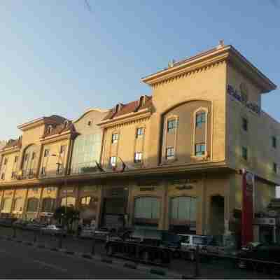 The Palace Suites Hotel Exterior