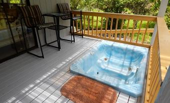 Fern Forest Getaway