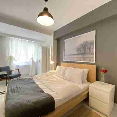 Lovely Flat with Balcony Near Metro in Eyupsultan Rooms