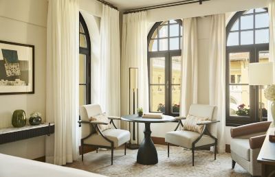 スーペリア キングルーム フォーシーズンズ ホテル イスタンブール アット スルタンアフメットの写真