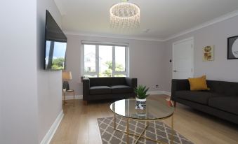 Dunfermline Luxury 3 Bedroom House