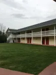 The Beach Inn Motel Hotel dekat Alger Centennial Ice Arena
