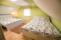 Holiday Home Blue Sky