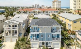 Oceanside Paradise - Ultra-Modern Beach Townhouse