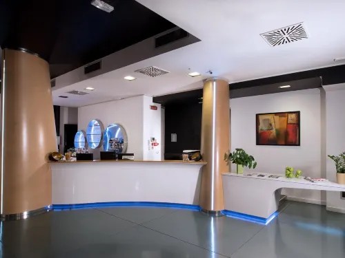 Neo Hotel Empfohlen Photos