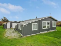 "Edvin" - 400m from the Sea