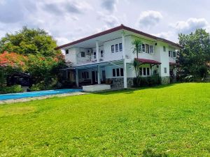Villa Yosky Bogor