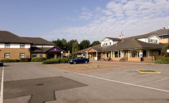 Premier Inn Cardiff City South