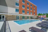 Holiday Inn Express & Suites MOBILE - UNIVERSITY AREA by IHG - Uima-altaat