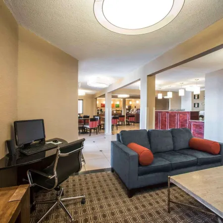 Quality Inn & Suites Boonville - Columbia