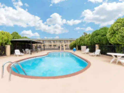 Days Inn by Wyndham Snyder Hoteles en Snyder