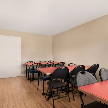 Travelodge by Wyndham Salmon Arm
