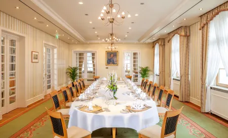 Dorint am Goethepark Weimar Отели рядом с достопримечательностью «University of Weimar»