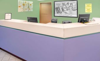 Super 8 by Wyndham Beaver DAM