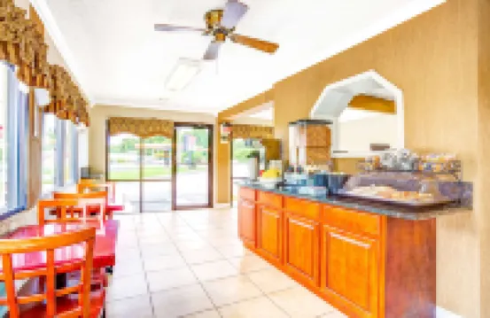 Days Inn by Wyndham Chesapeake