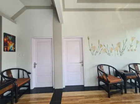 Berkah Khasanah - Syariah Homestay Отели в г. Cikakak