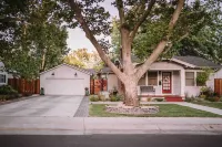 Sacramento Guest House w/ Patio ~ 5 Mi to Downtown